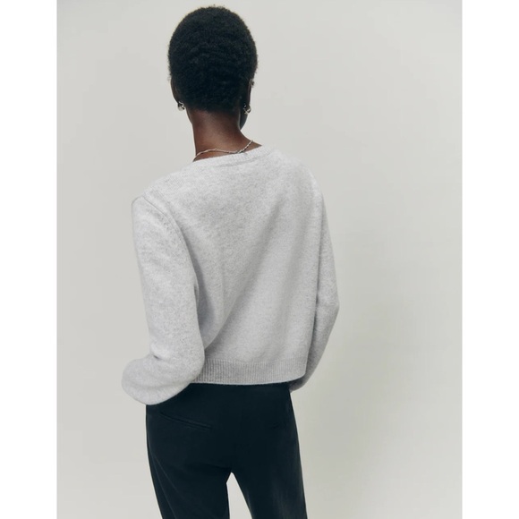 Reformation Clara Cashmere Crew Cardigan in Light Grey Medium - Picture 16 of 17